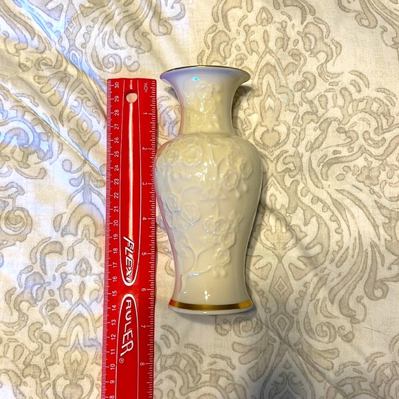 Lenox Other - Lenox 6 1/2 “ vase